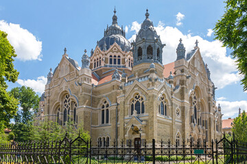 Jewish Synagogue Temple Building in Szeged Hungary - obrazy, fototapety, plakaty