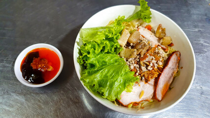 Dry Egg Noodles With Pork Slices