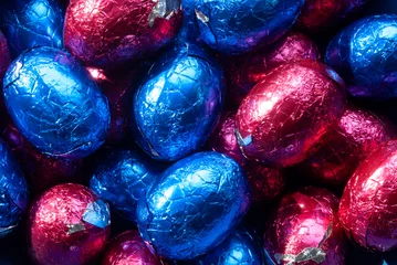 Fototapeten General stock - Chocolate eggs in silver foil. © Richard