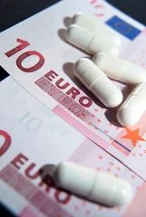 Fototapeten General stock - Euros and prescription drugs © Richard