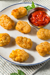 Deep Fried Macaroni and Cheese Bites