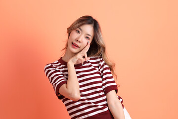 Fototapeta premium 20s Asian woman