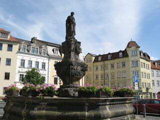 Brunnen auf Platz in der Zittauer Neustadt