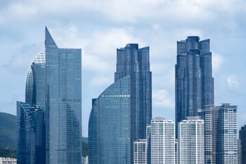 Fototapeta na wymiar View of the skyscrapers