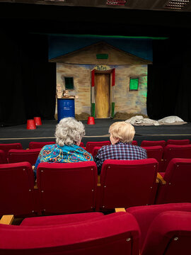 Small Theater Set Design