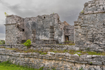 El Castillo the east side