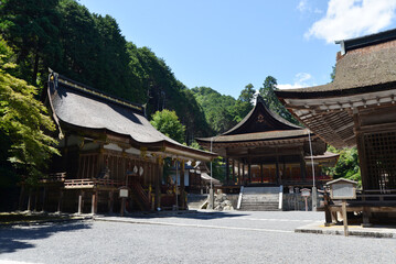 日吉大社　東本宮の境内　滋賀県大津市坂本