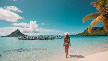 Photo sur Plexiglas Bora Bora, Polynésie française Attractive woman at the beach in Bora Bora Tahiti 