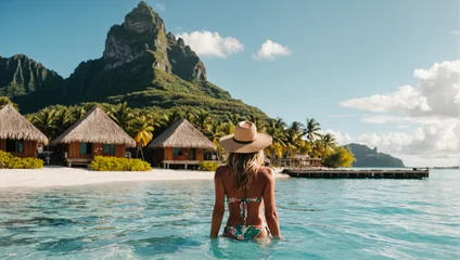 Store enrouleur tamisant sans perçage Bora Bora, Polynésie française Attractive woman at the beach in Bora Bora Tahiti 