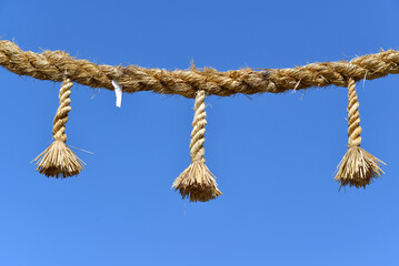 奥石神社　鳥居のしめ縄　滋賀県近江八幡市安土町