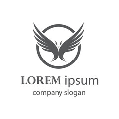 Obraz premium Elegant eagle flapping wings logo design