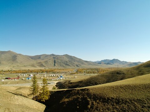 Steppe mongole au début de l'automne