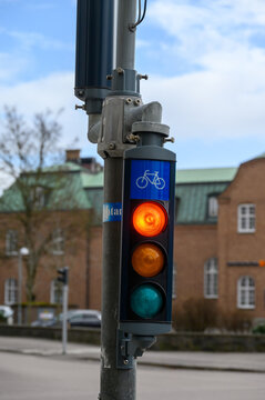 Red traffic light for bicycle
