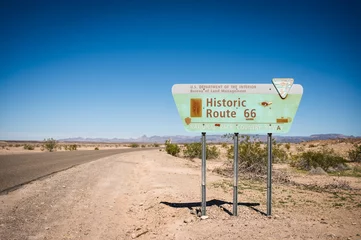 Gardinen Historic Route 66 sign along Highway 10 in Arizona, USA. © David