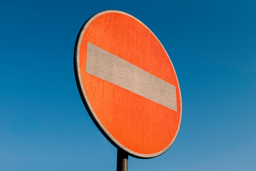 Senso vietato - segnaletica verticale