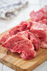 生の牛スネ肉