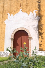 Fototapeta na wymiar church of tihosuco, mexico
