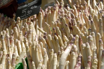 Fototapeten Bayonne France Asparagus for sale on the market. © Richard