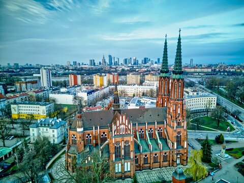 Fototapeta Beautiful panoramic aerial view of Warsaw with St. Florian's Cathedral towers, Warsaw.