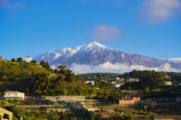 
Pico Teide, in Tenerife, the highest mountain in Spain and one of the largest volcanoes in the world. Still active, often covered in snow in winter - obrazy, fototapety, plakaty