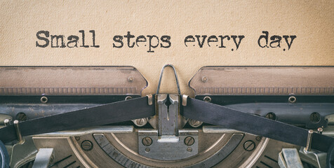  Vintage typewriter - Small steps every day - 766281520