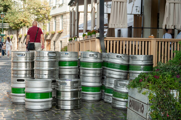 Beer barrels in the yard, a sign that fresh beer was brought to the roadside cafe