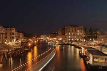Fototapeta na wymiar Night view of Grand Canal in Venice