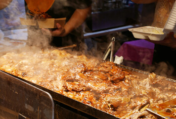 屋台料理の熱気