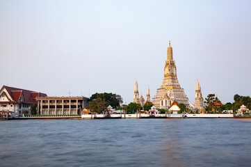 Naklejka premium wat arun in the morning Bangkok
