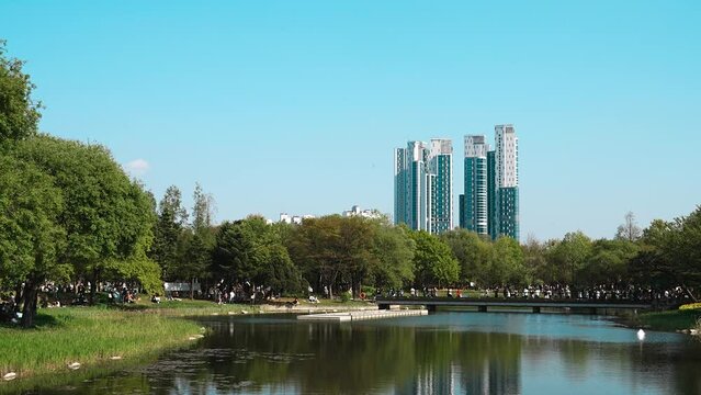 Asia south korea seoul seongsu dong seoul forest clear sky lake park apartments