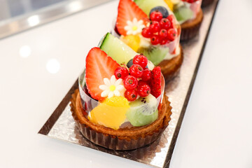 パティスリー が作ったフルーツタルトケーキ