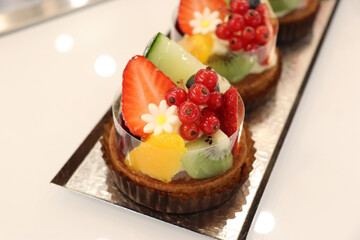 パティスリー が作ったフルーツタルトケーキ