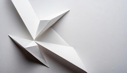 抽象的な白い折り紙がある空間