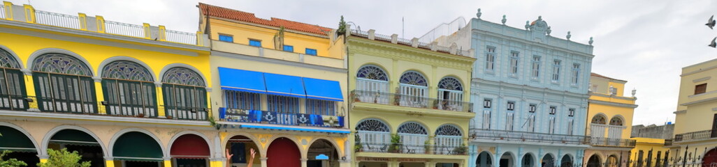Houses around Plaza Vieja-Old Square, L-R: Laureano Torres de Ayala-Conde de Lombillo-La Navarra-Conde de Canongo-Hermanas Cardenas. Havana-Cuba-051