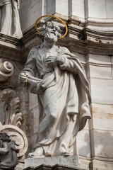 Fototapeta premium Decorations, details and figurines on famous historic Matthias Church in Budapest, Hungary. Gothic architectural and decorative colorful powerful style, Catholic church with neo-Gothic style.