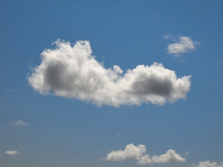 Fototapeta na wymiar White cumulus clouds background, summer clouds
