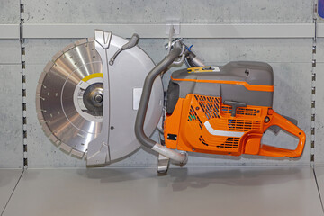Heavy Duty Petrol Powered Portable Cutter at Holder