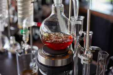 Selective focus glass liquid distillation equipment Siphon coffee-making Americano coffee shops use science tubes to make coffee..