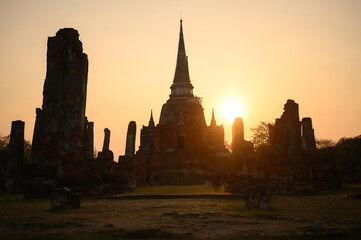 Evening light at Pagoda And the ancient ruins of Wat Phra Si Sanphet