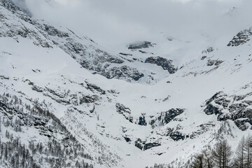 Bernina, Alp Grüm, Gletscher, Palü Gletscher, Piz Palü, Piz Varuna, Piz Canton, Alpen, Graubünden, Wanderweg, Berninapass, Val Poschiavo, Winter, Neuschnee, Schneedecke, Schweiz 