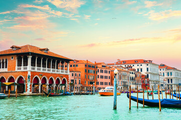 Old venetian architecture on Grand Canal in Venice, Italy. - obrazy, fototapety, plakaty