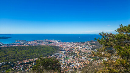 Park Globojner is a stunning park located atop a hill overlooking the picturesque city of Trieste...