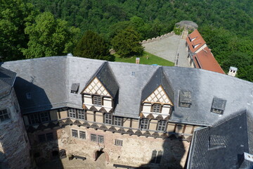 Burghof der Burg Falkenstein in Sachsen-Anhalt