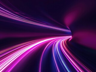 Concept de technologie futuriste, route à grande vitesse, fond sombre, traînées lumineuses violettes et roses, mouvement rapide, autoroute de l'information, image avec espace pour texte.