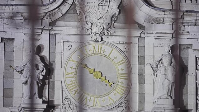 Focus transition: fragments of Royal Palace of Madrid (Palacio Real de Madrid) is official residence of Spanish Royal Family at city of Madrid, although now only used for state ceremonies.