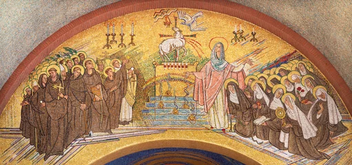 Zelfklevend Fotobehang MILAN, ITALY - MARCH 4, 2024: The mosaic of Lamb of God with the Virgin Mary and saints in the church Chiesa di Santa Rita da Cascia by pater P.Leo Coppens and made by G.B.Salerno (1960-65). © Renáta Sedmáková
