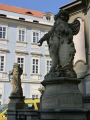 Fototapeta na wymiar Statues à Prague