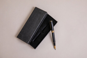 black fountain pen in elegant case - 767477776