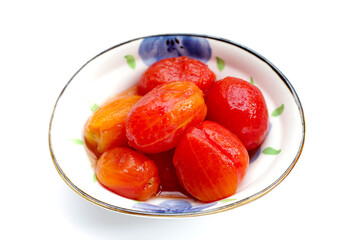 Whole peeled tomatoes in tomato juice