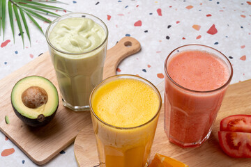 Fruit, salad, lunch box, juice, grapefruit, pineapple, lemon, mango, fashion fruit, sandwich, latte, green tea, vanilla, sweet potato, strawberry, handmade Cheongbae, ginger, omija, blueberry